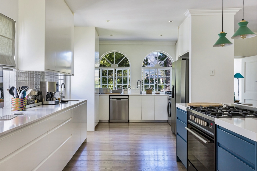 4 Bedroom Property for Sale in Constantia Western Cape